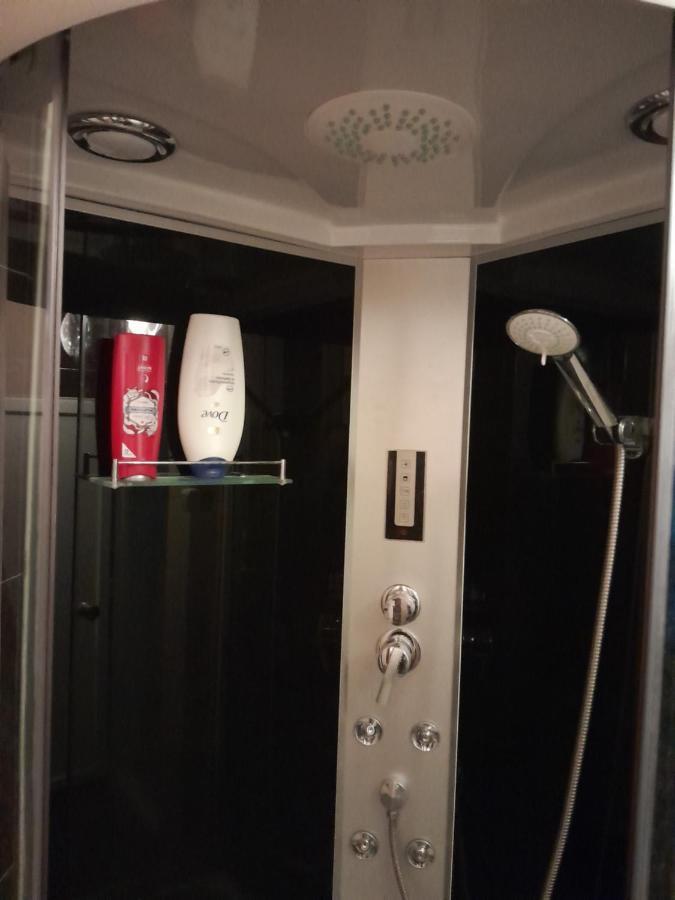 Casa Emilia Appartement Orşova Buitenkant foto